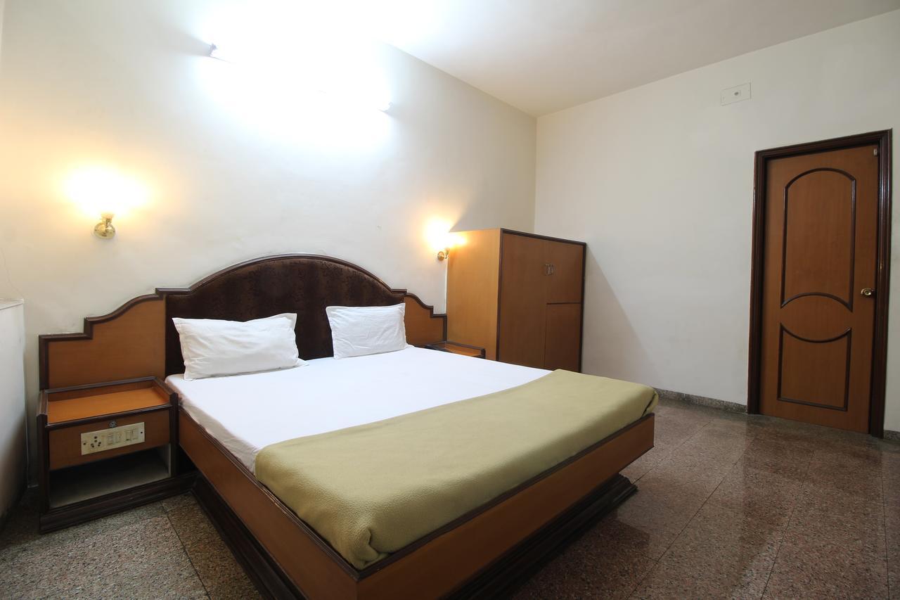 Soubhagya Inn Силвасса Экстерьер фото