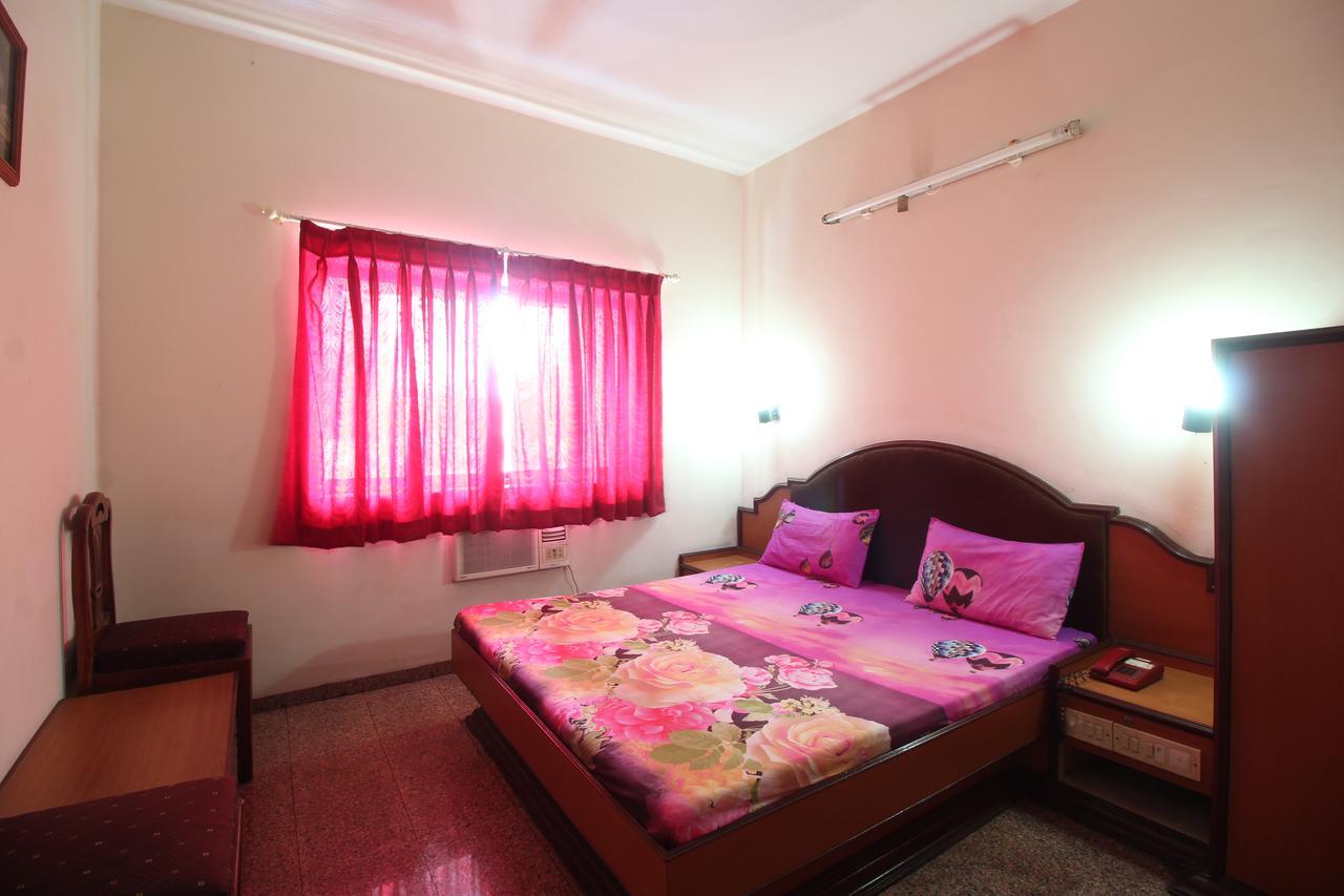 Soubhagya Inn Силвасса Экстерьер фото