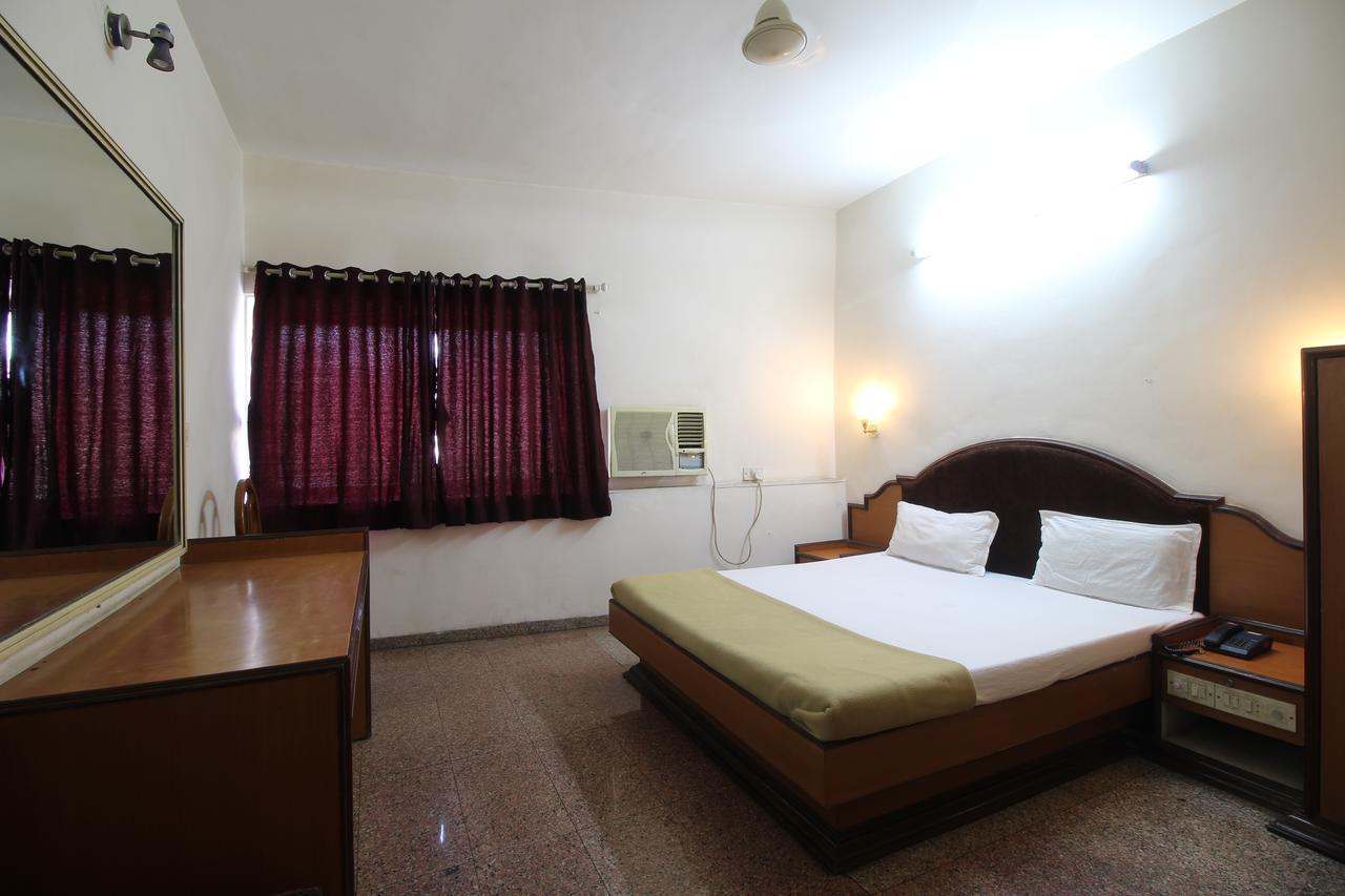 Soubhagya Inn Силвасса Экстерьер фото
